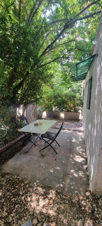 Studio En Camargue Arles Esterno foto